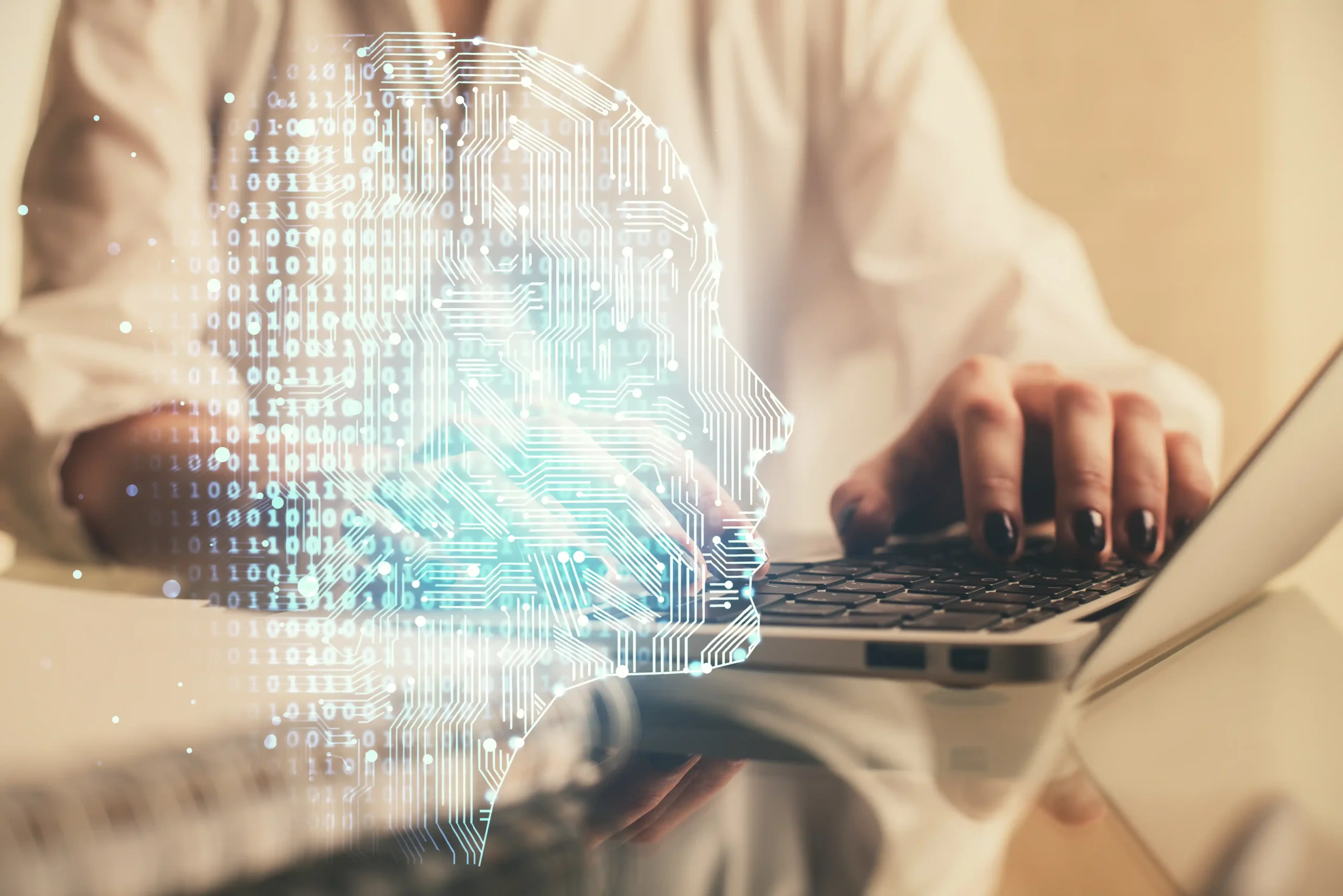 Symbolische Darstellung von Generative AI: Digitale Linien formen ein Gesicht neben einer Person, die am Laptop arbeitet – Visualisierung für den Einsatz von KI im Unternehmen.